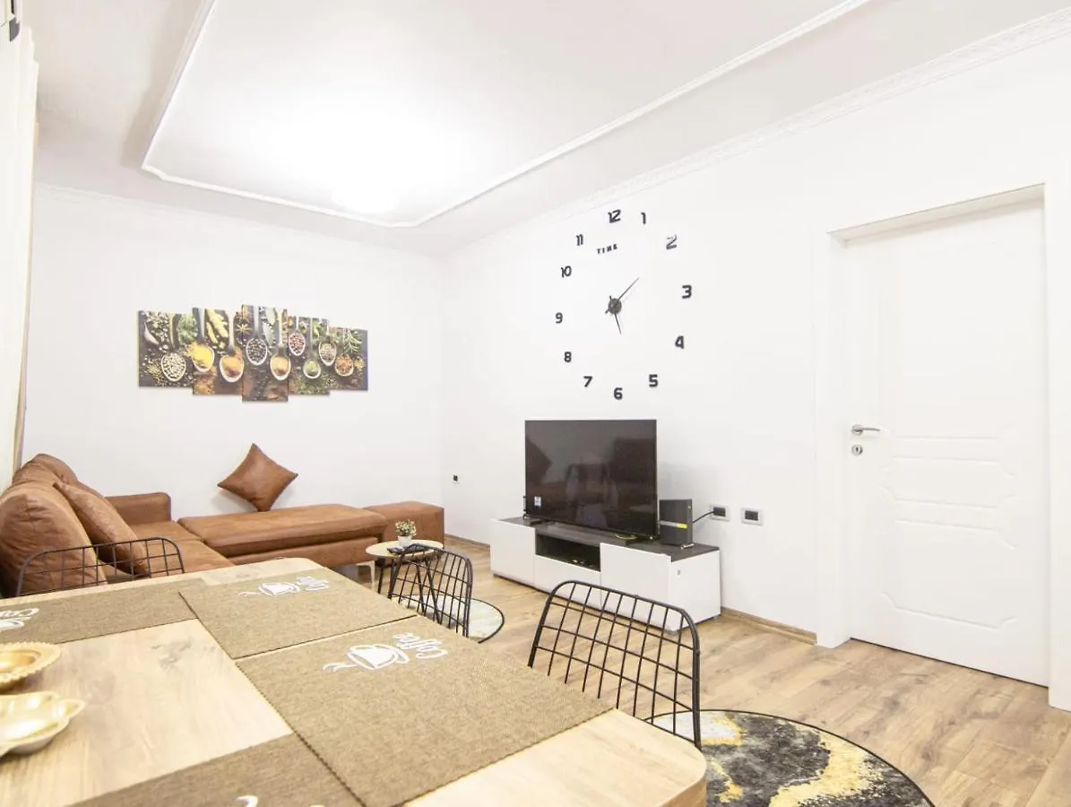 Dea'S Home Tirana Center 0*,